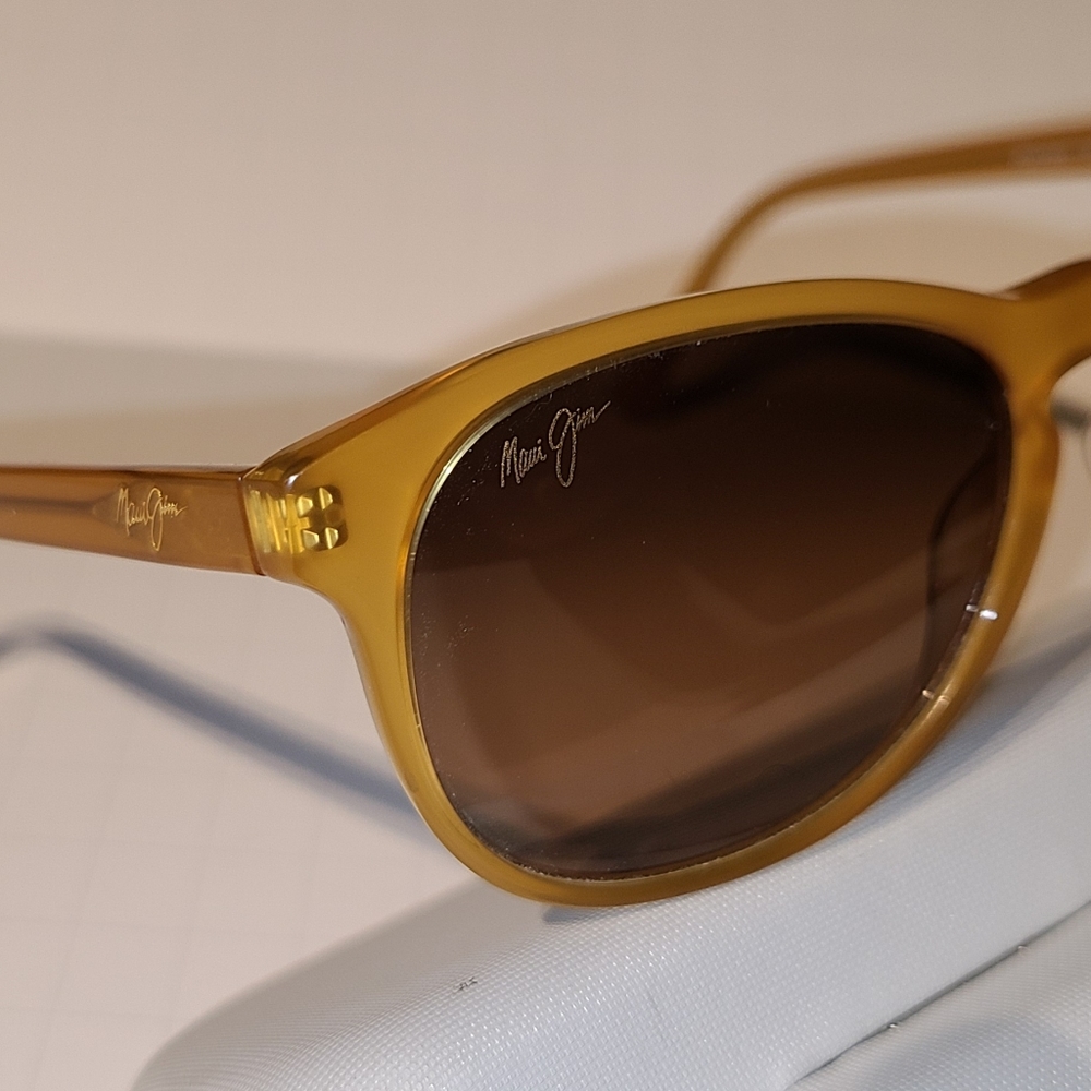 Maui Jim Pau Hana Honey Frame/ Bronze Glass Perfect Condition